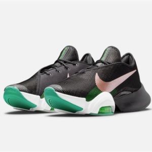 Nike Women's Air Zoom Superrep 2
